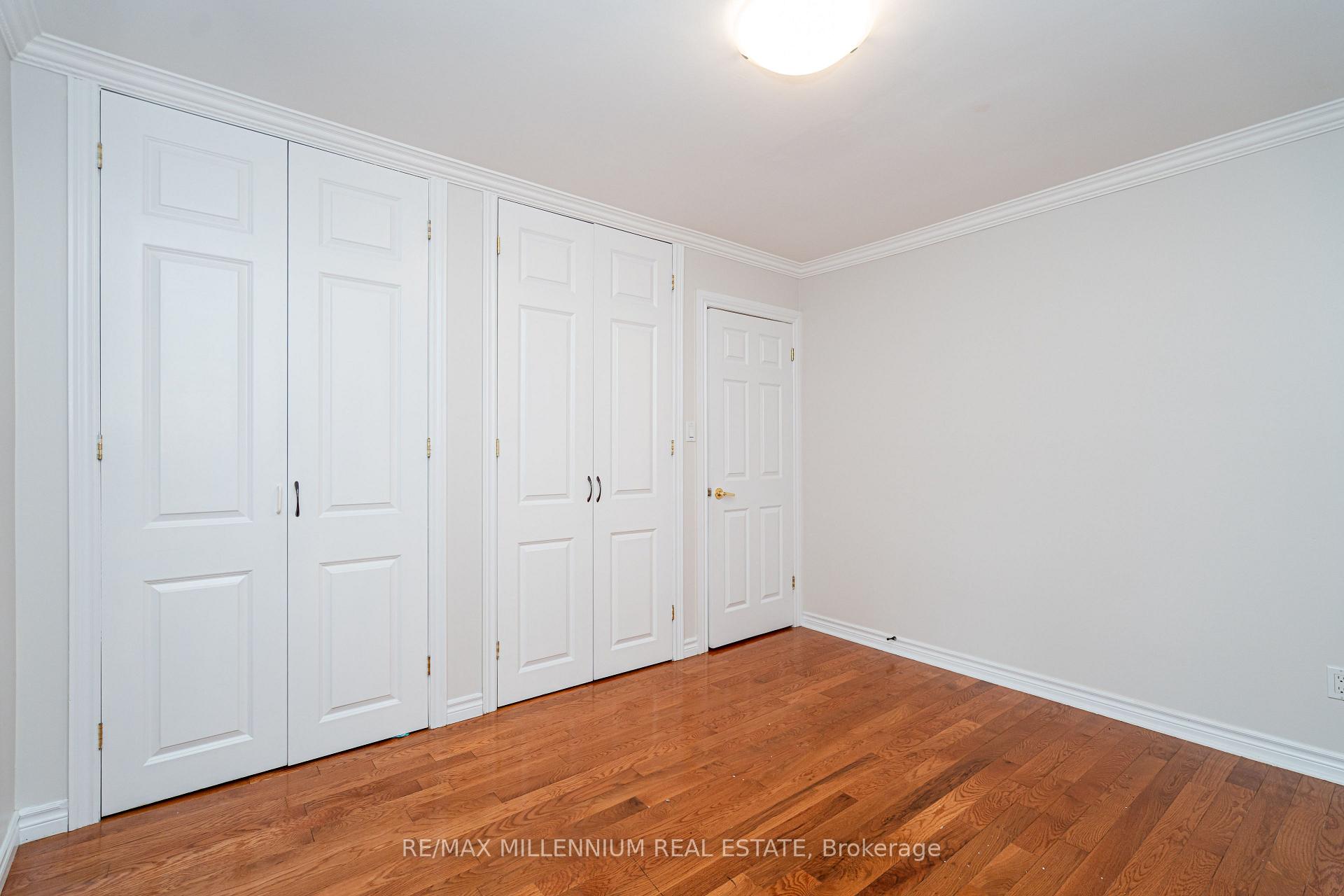 Photo 19 of 120 Madoc Drive, Brampton, Madoc — HOMEH