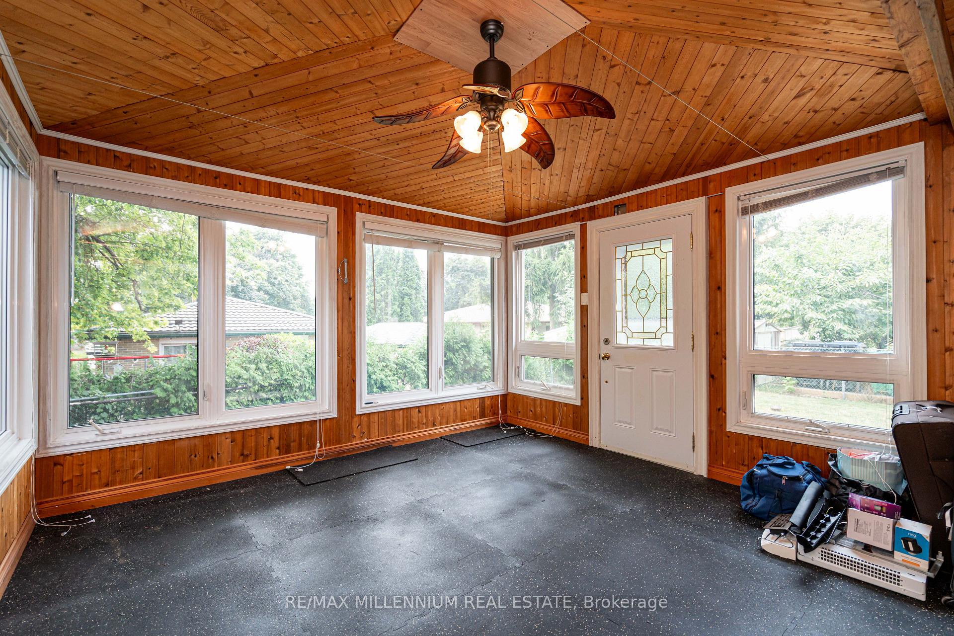 Photo 21 of 120 Madoc Drive, Brampton, Madoc — HOMEH
