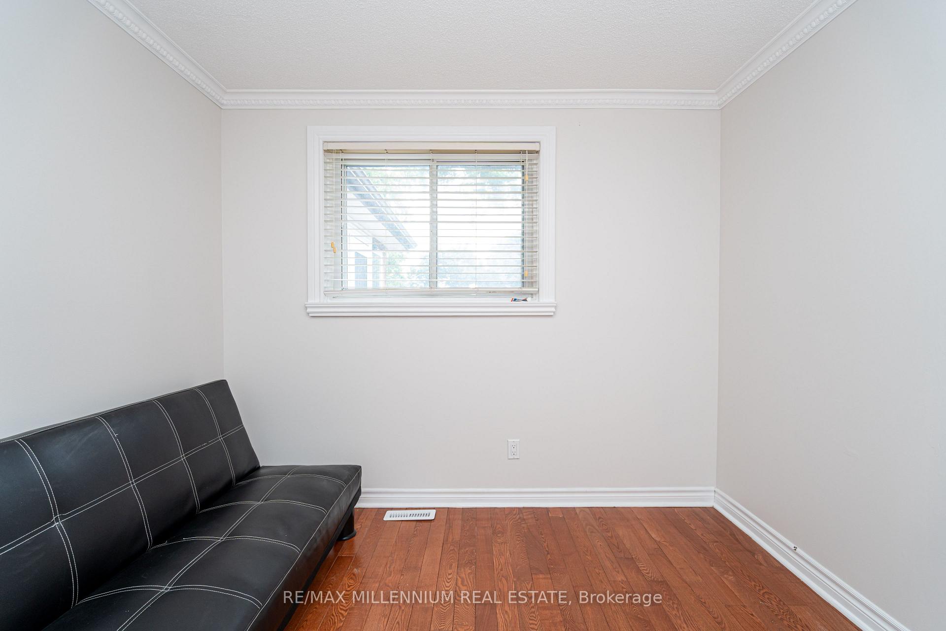 Photo 25 of 120 Madoc Drive, Brampton, Madoc — HOMEH