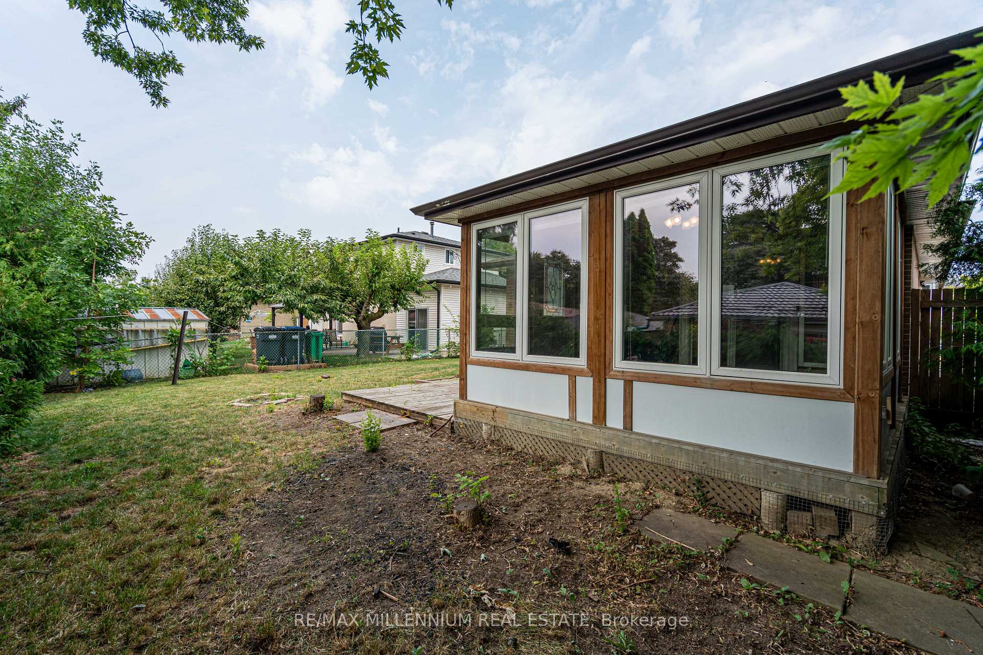 Photo 42 of 120 Madoc Drive, Brampton, Madoc — HOMEH