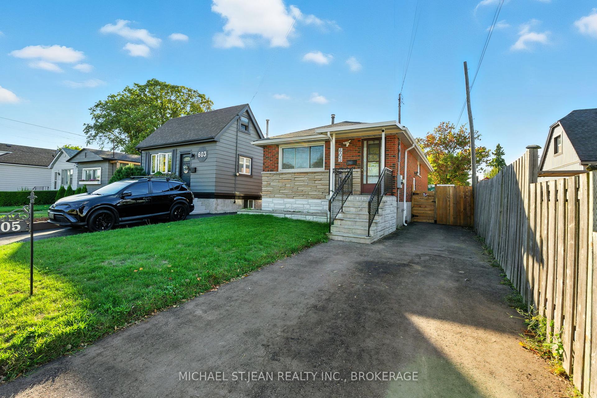 Photo 3 of 605 Waterloo Street, Hamilton, Parkview — HOMEH