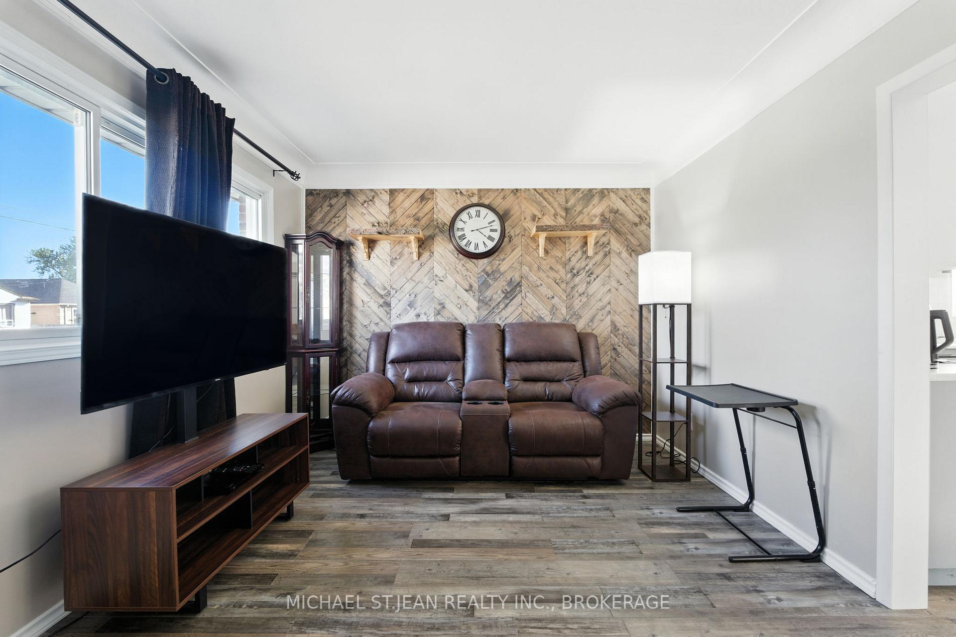 Photo 11 of 605 Waterloo Street, Hamilton, Parkview — HOMEH