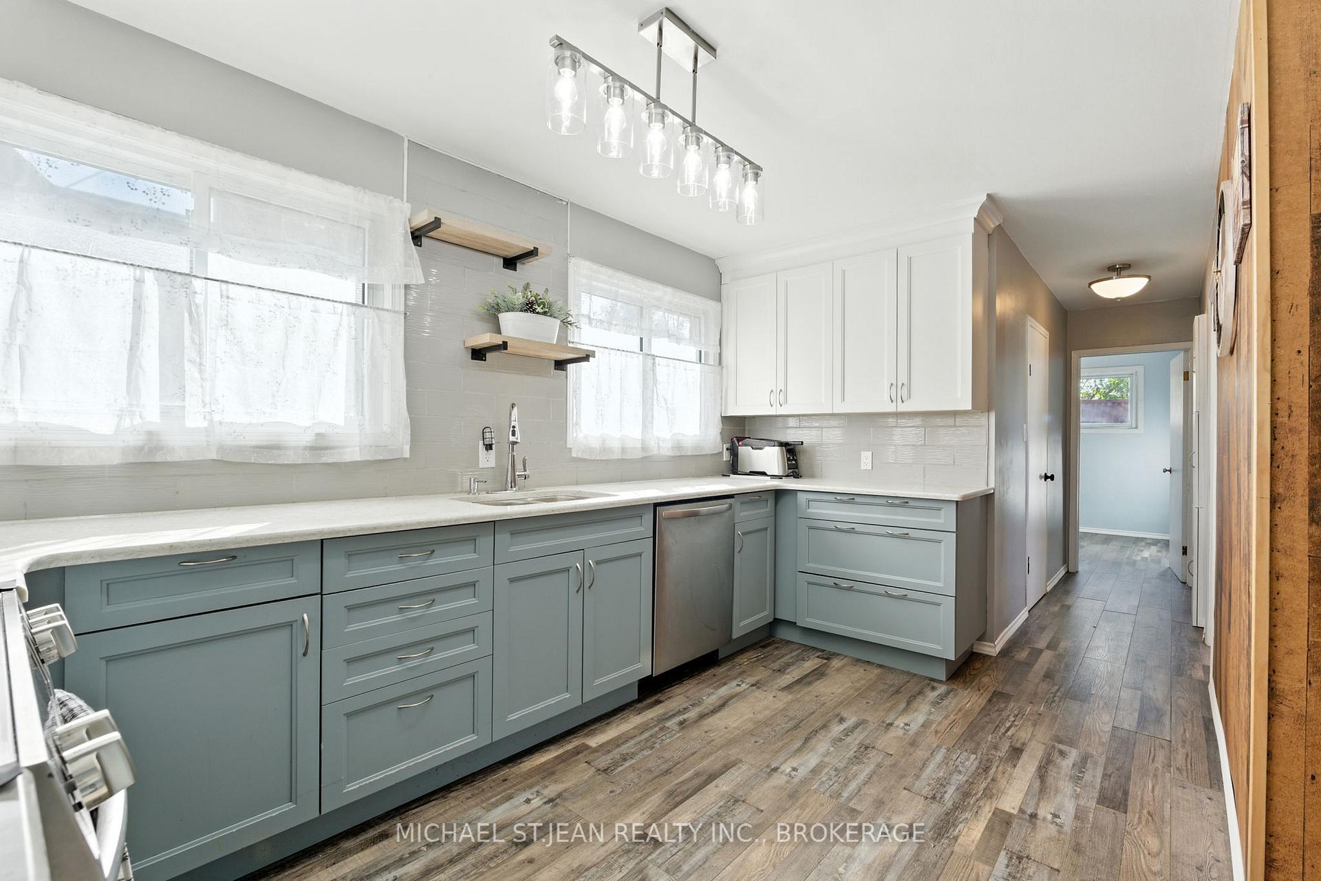 Photo 13 of 605 Waterloo Street, Hamilton, Parkview — HOMEH