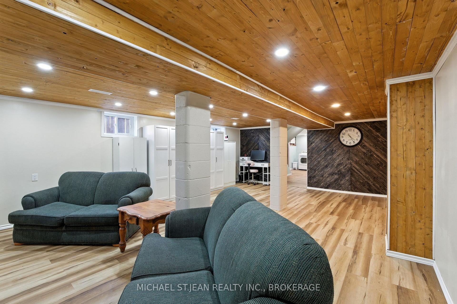 Photo 35 of 605 Waterloo Street, Hamilton, Parkview — HOMEH
