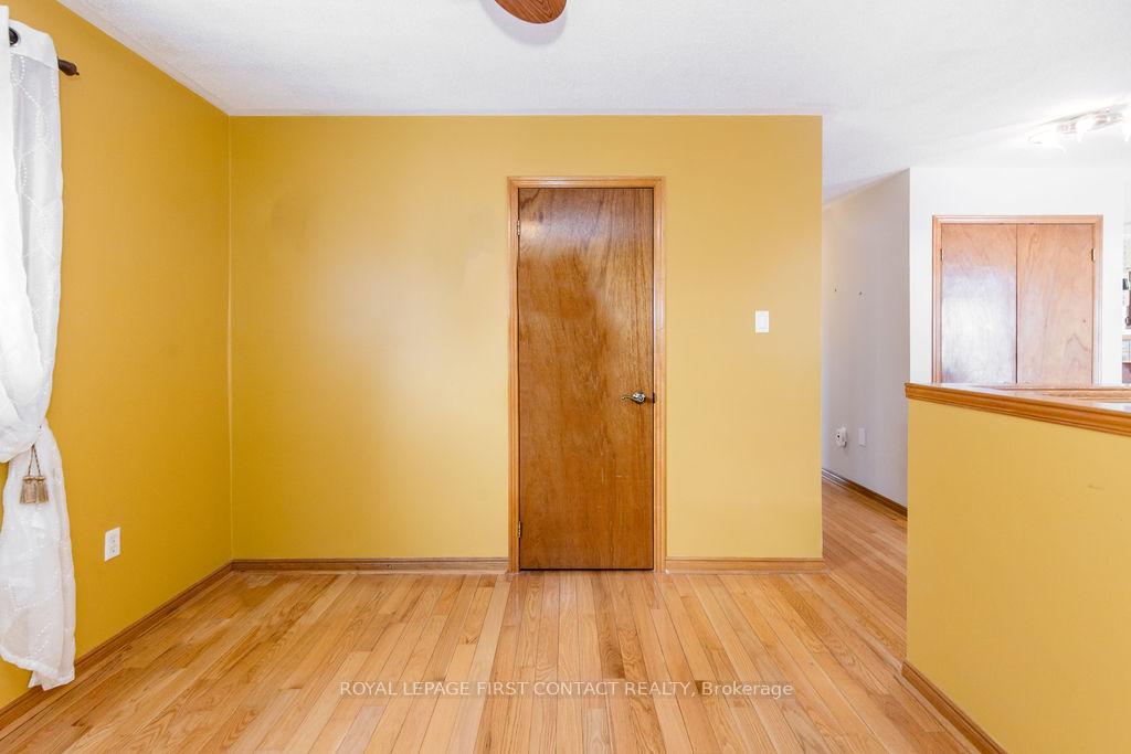 Photo 15 of 13 Taylor Drive, Barrie, Bayshore — HOMEH
