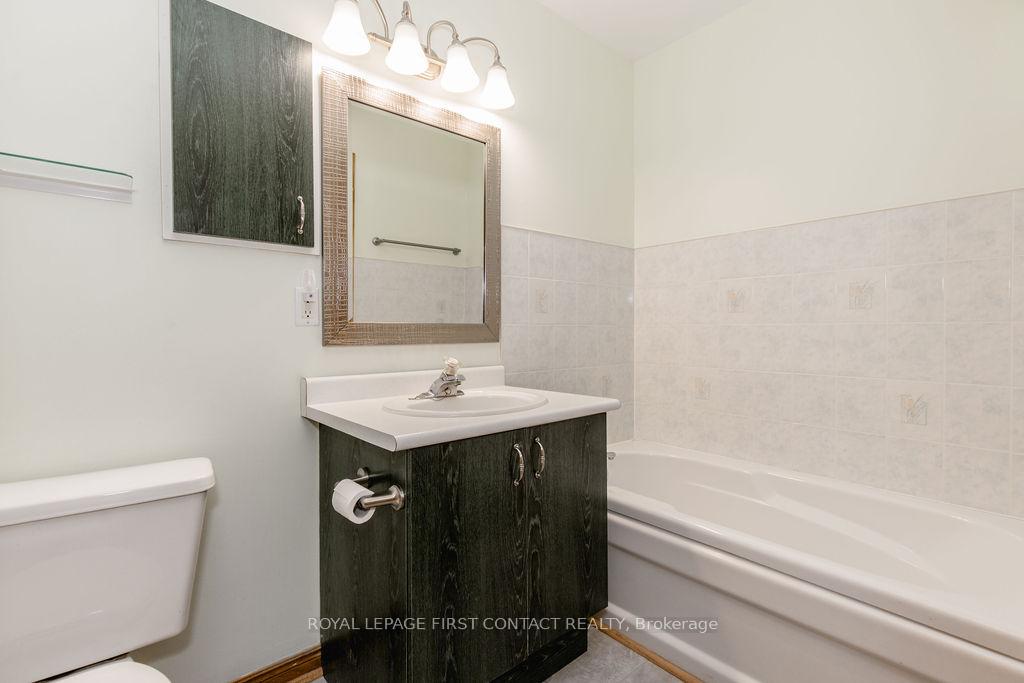 Photo 20 of 13 Taylor Drive, Barrie, Bayshore — HOMEH