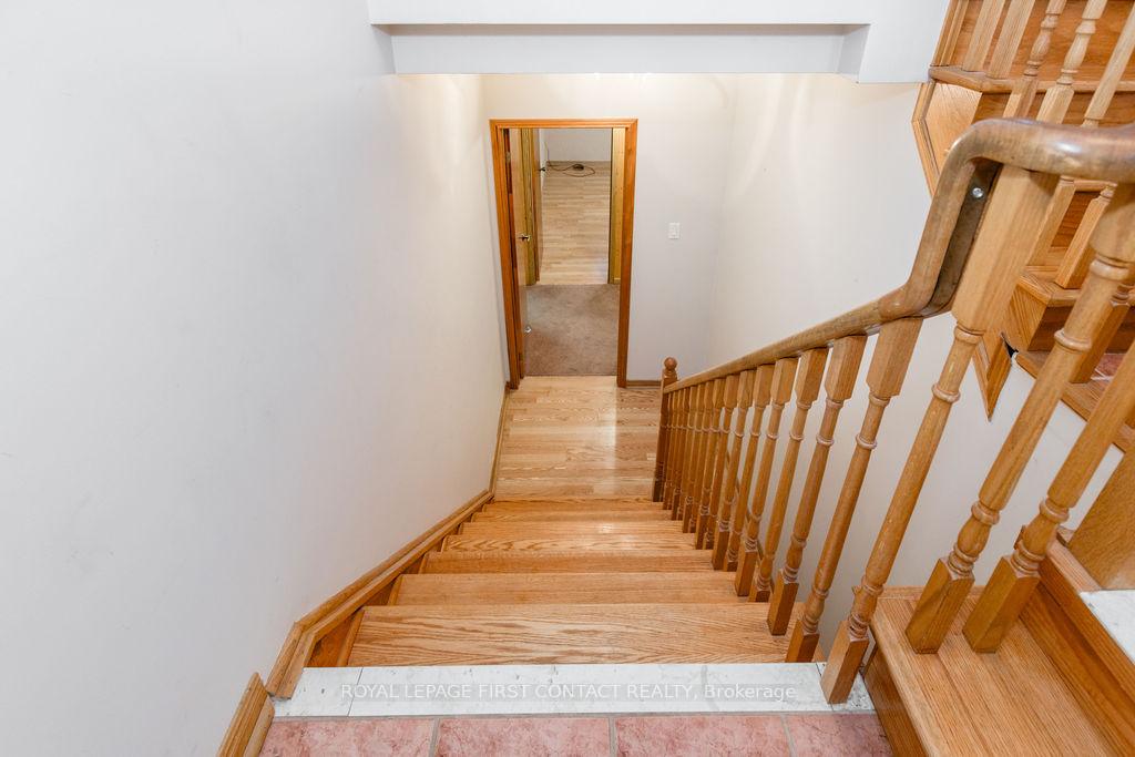 Photo 22 of 13 Taylor Drive, Barrie, Bayshore — HOMEH