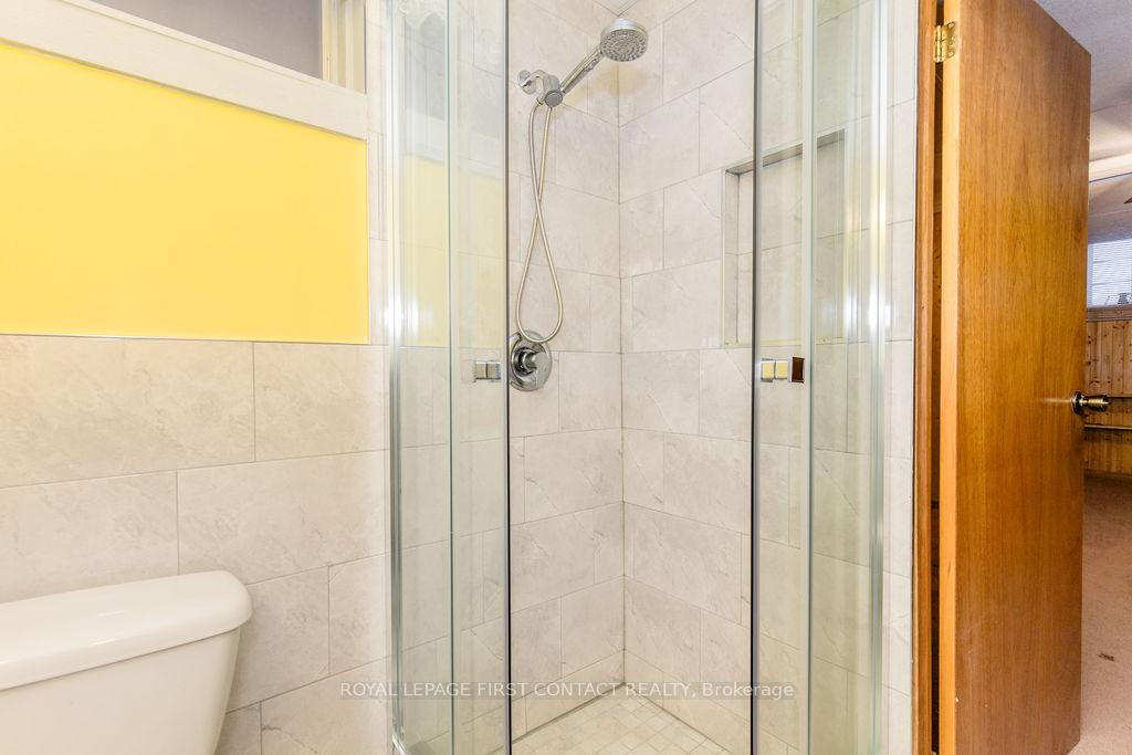Photo 27 of 13 Taylor Drive, Barrie, Bayshore — HOMEH