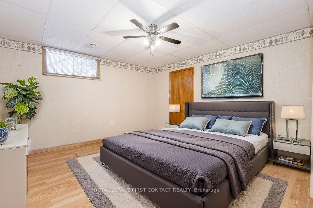 Photo 29 of 13 Taylor Drive, Barrie, Bayshore — HOMEH