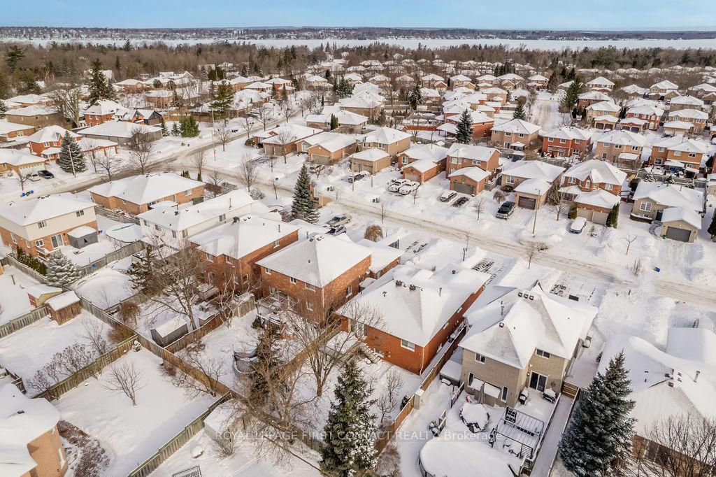 Photo 38 of 13 Taylor Drive, Barrie, Bayshore — HOMEH