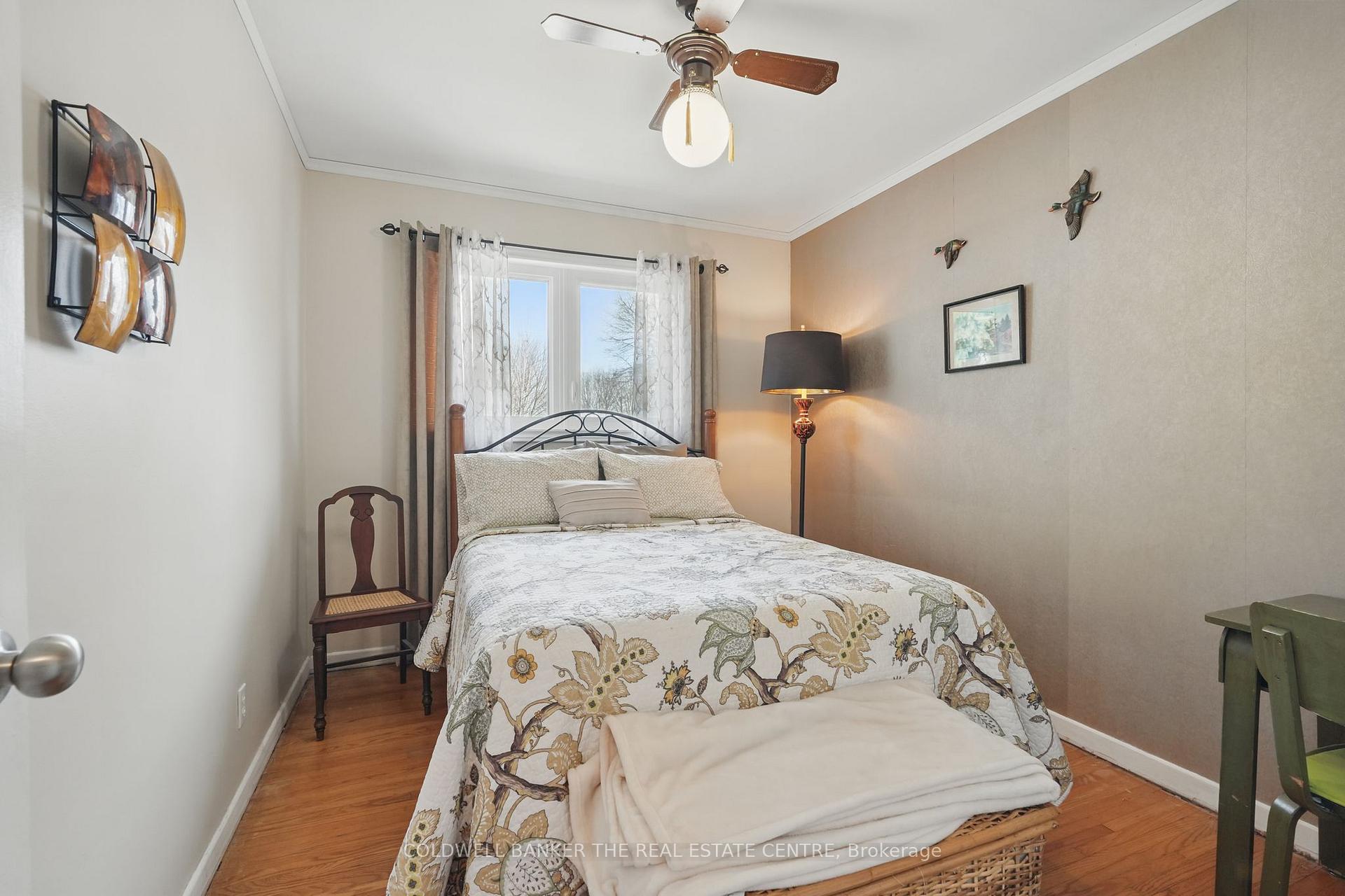 Photo 10 of 39 Springhome Road, Barrie, Allandale — HOMEH