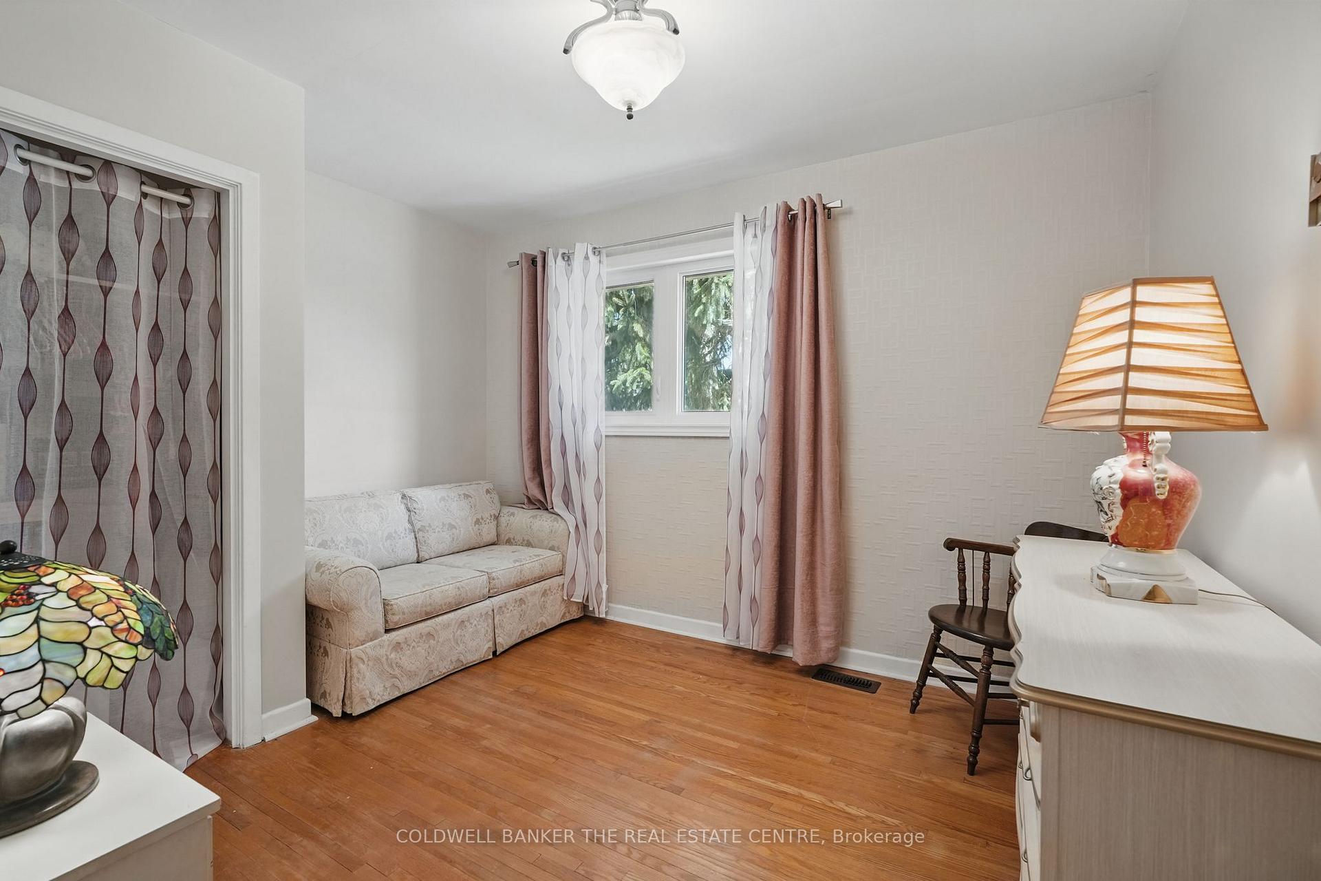 Photo 11 of 39 Springhome Road, Barrie, Allandale — HOMEH