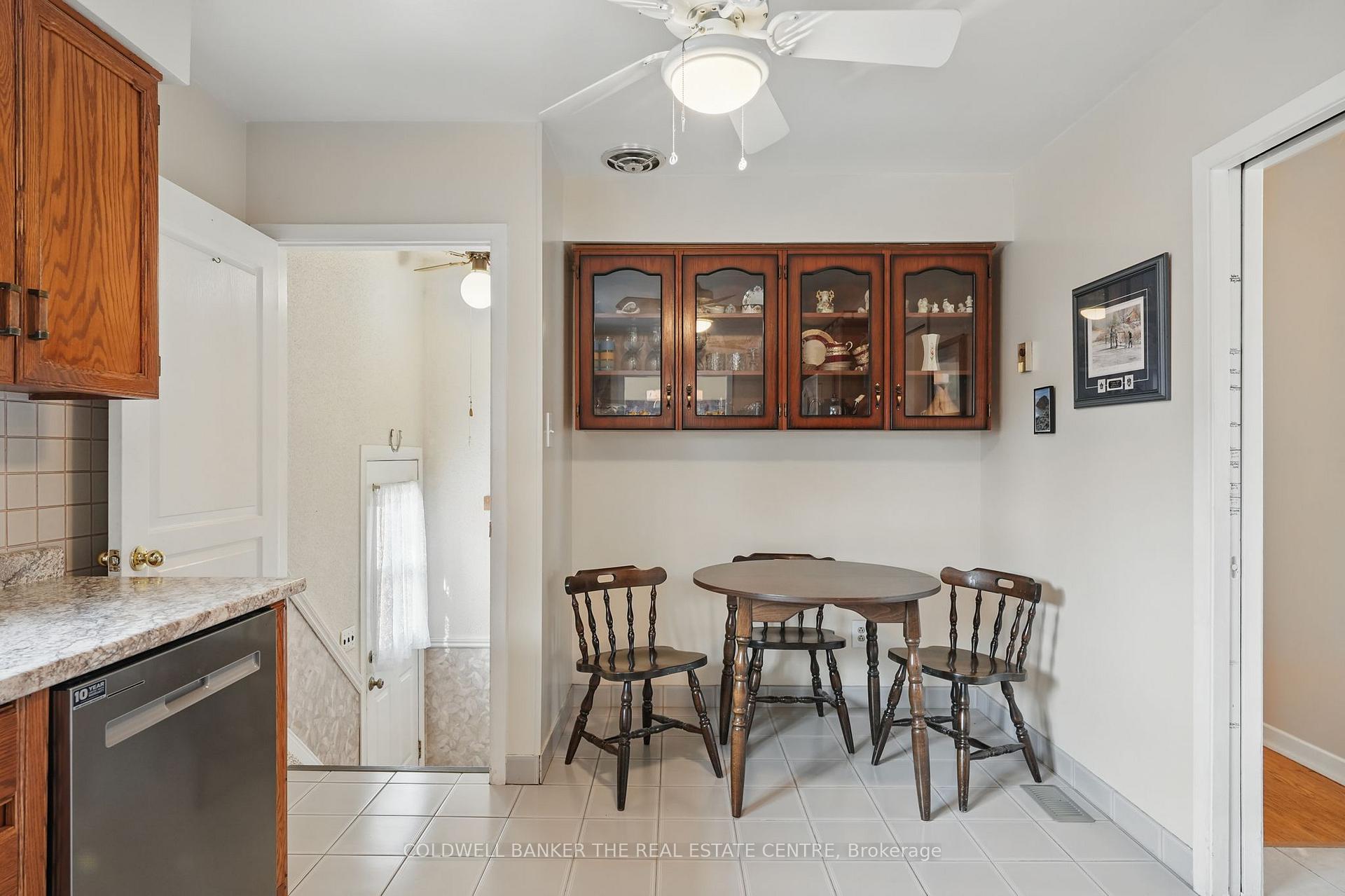 Photo 16 of 39 Springhome Road, Barrie, Allandale — HOMEH
