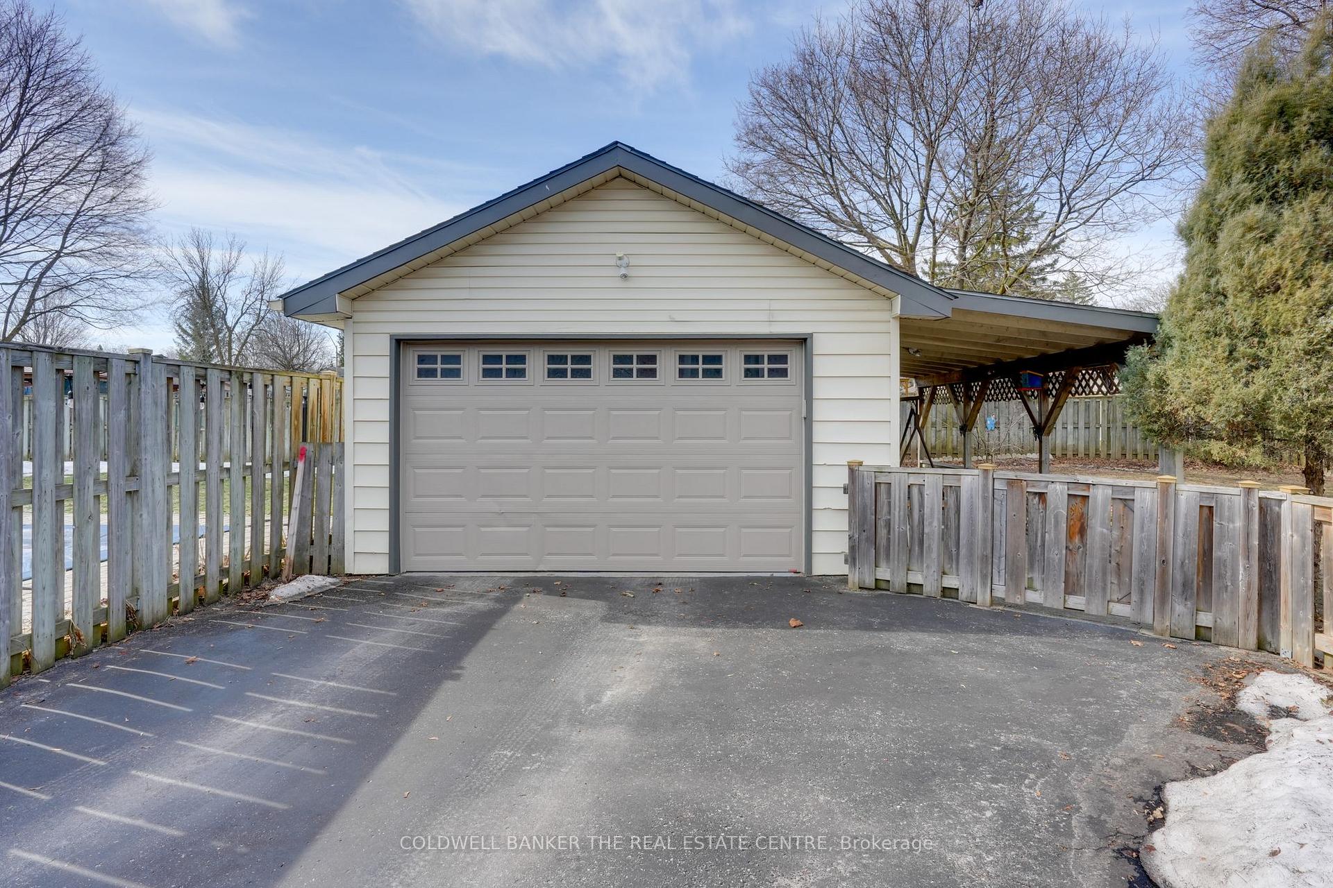 Photo 23 of 39 Springhome Road, Barrie, Allandale — HOMEH