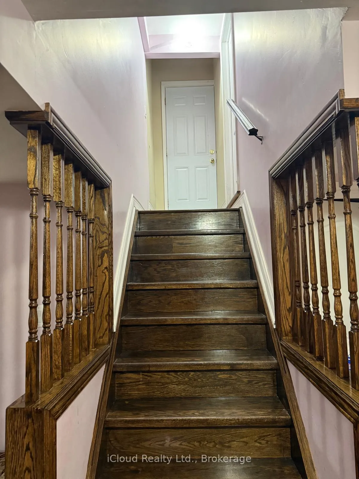 Photo 4 of Unit Bsmt, 61 Templehill Road, Brampton, Sandringham-Wellington — HOMEH