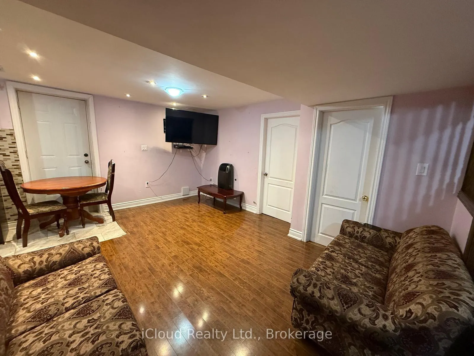 Photo 13 of Unit Bsmt, 61 Templehill Road, Brampton, Sandringham-Wellington — HOMEH