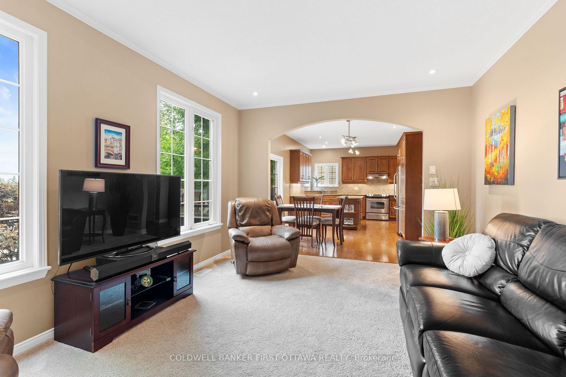 Photo 11 of 334 Shadehill Crescent, Ottawa, Barrhaven - Stonebridge — HOMEH
