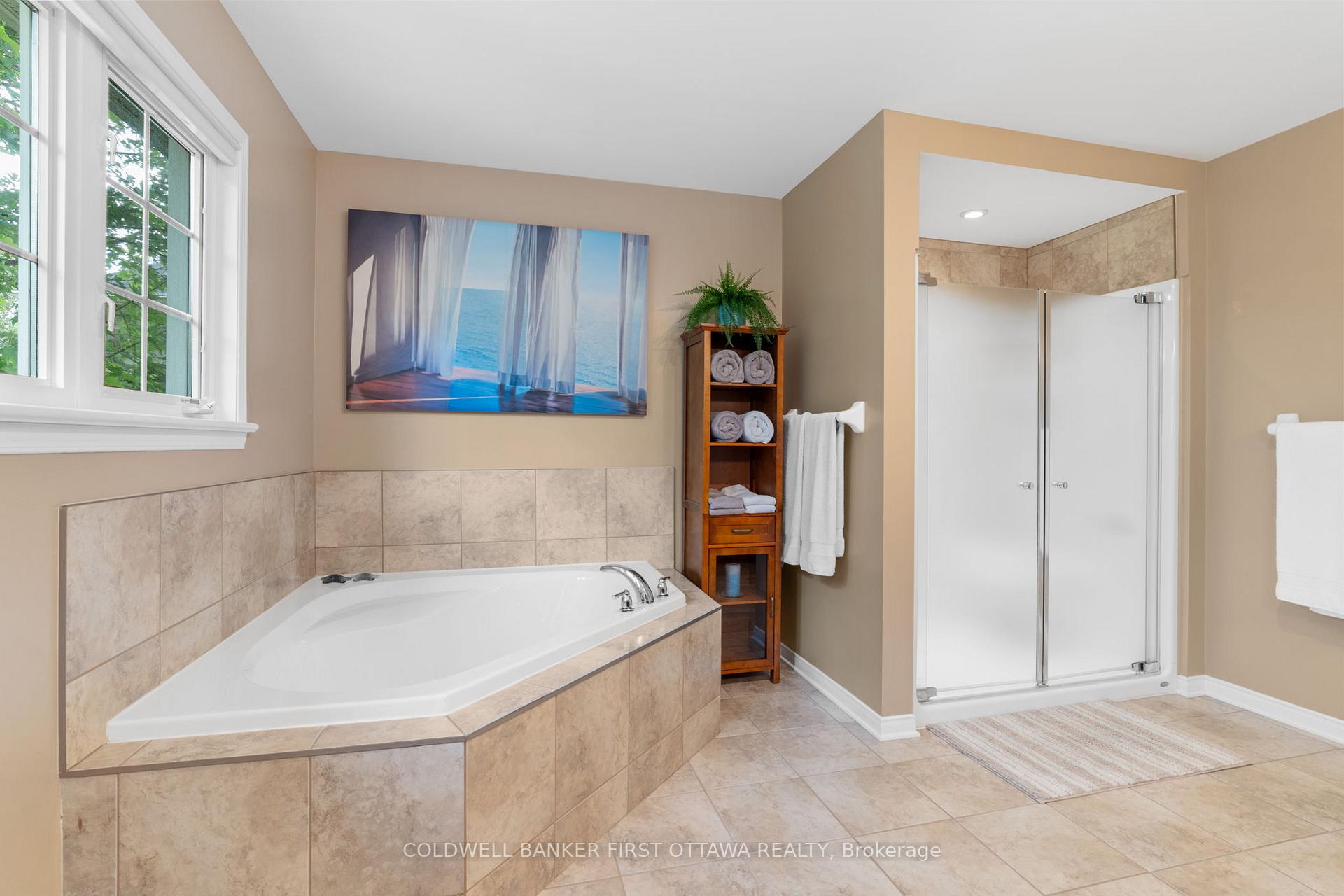 Photo 16 of 334 Shadehill Crescent, Ottawa, Barrhaven - Stonebridge — HOMEH