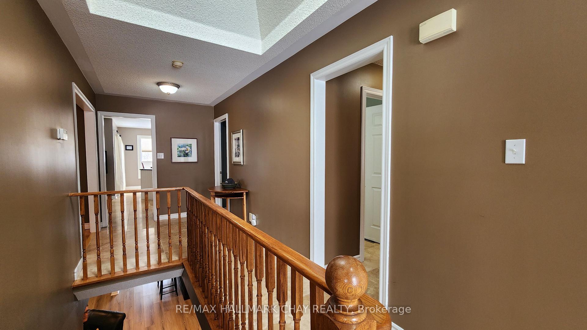 Photo 15 of 18 Dove Crescent, Barrie, Ardagh — HOMEH