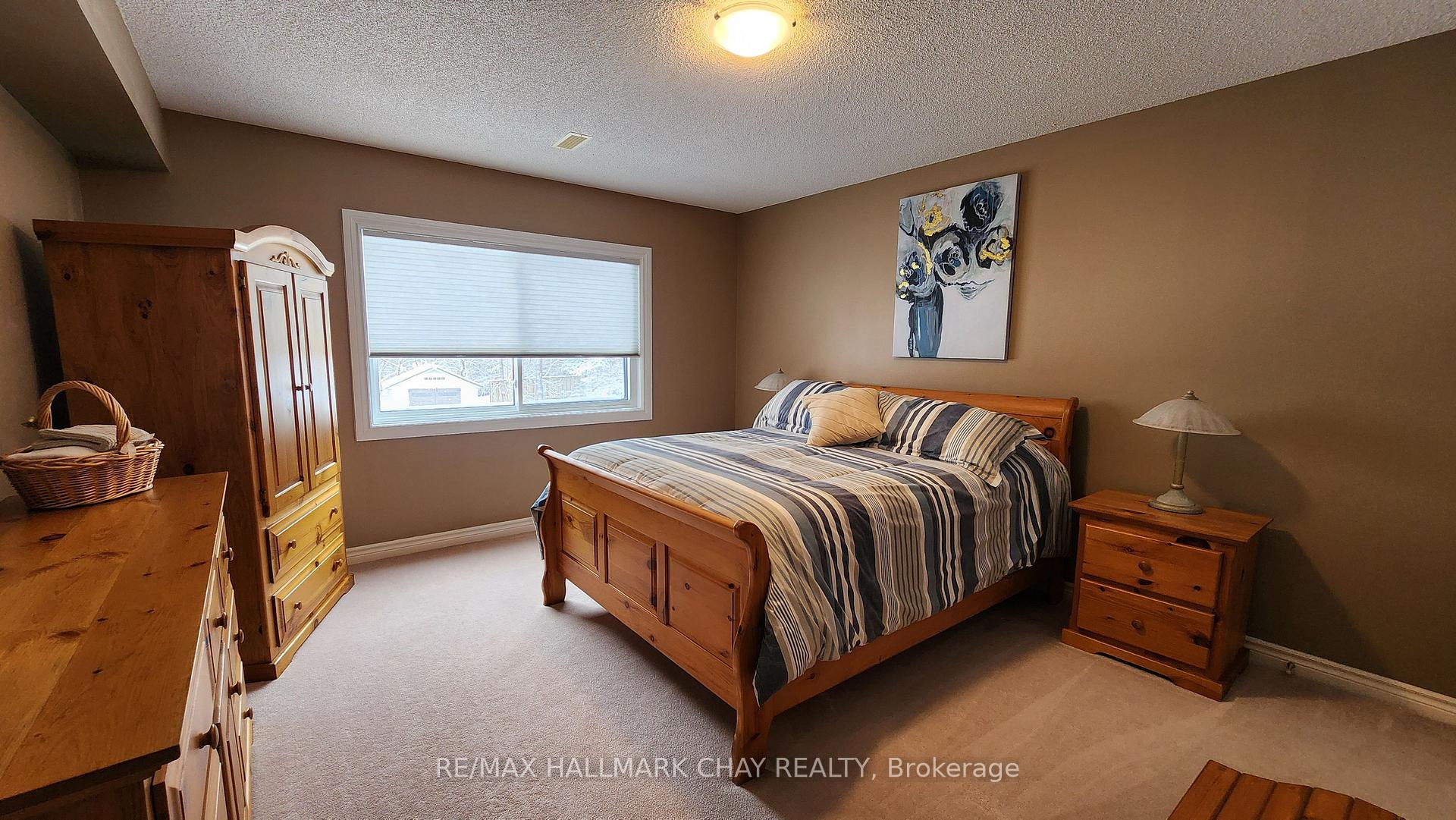 Photo 28 of 18 Dove Crescent, Barrie, Ardagh — HOMEH