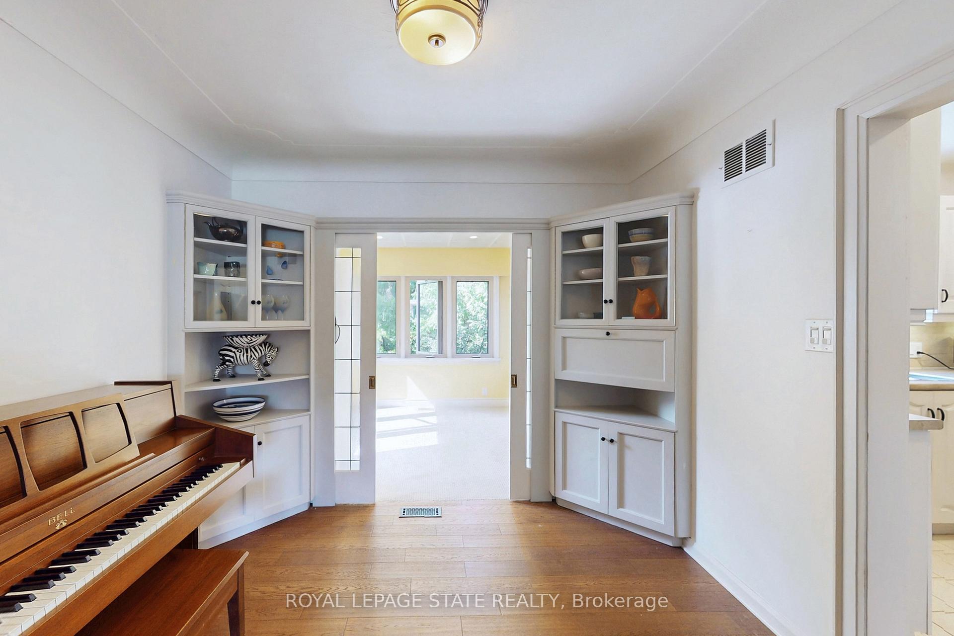Photo 8 of 40 Galbraith Drive, Hamilton, Stoney Creek — HOMEH