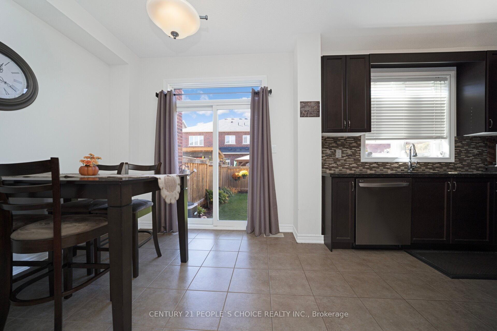 Photo 12 of 116 Kempenfelt Trail, Brampton, Northwest Brampton — HOMEH