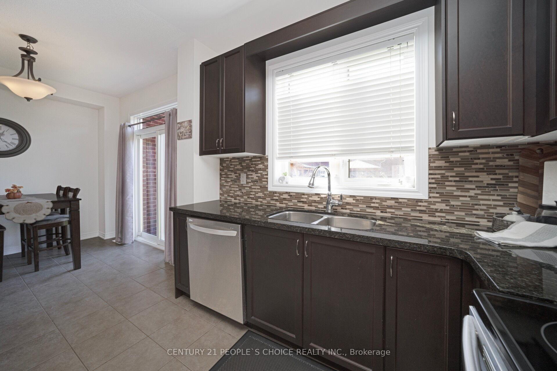 Photo 18 of 116 Kempenfelt Trail, Brampton, Northwest Brampton — HOMEH