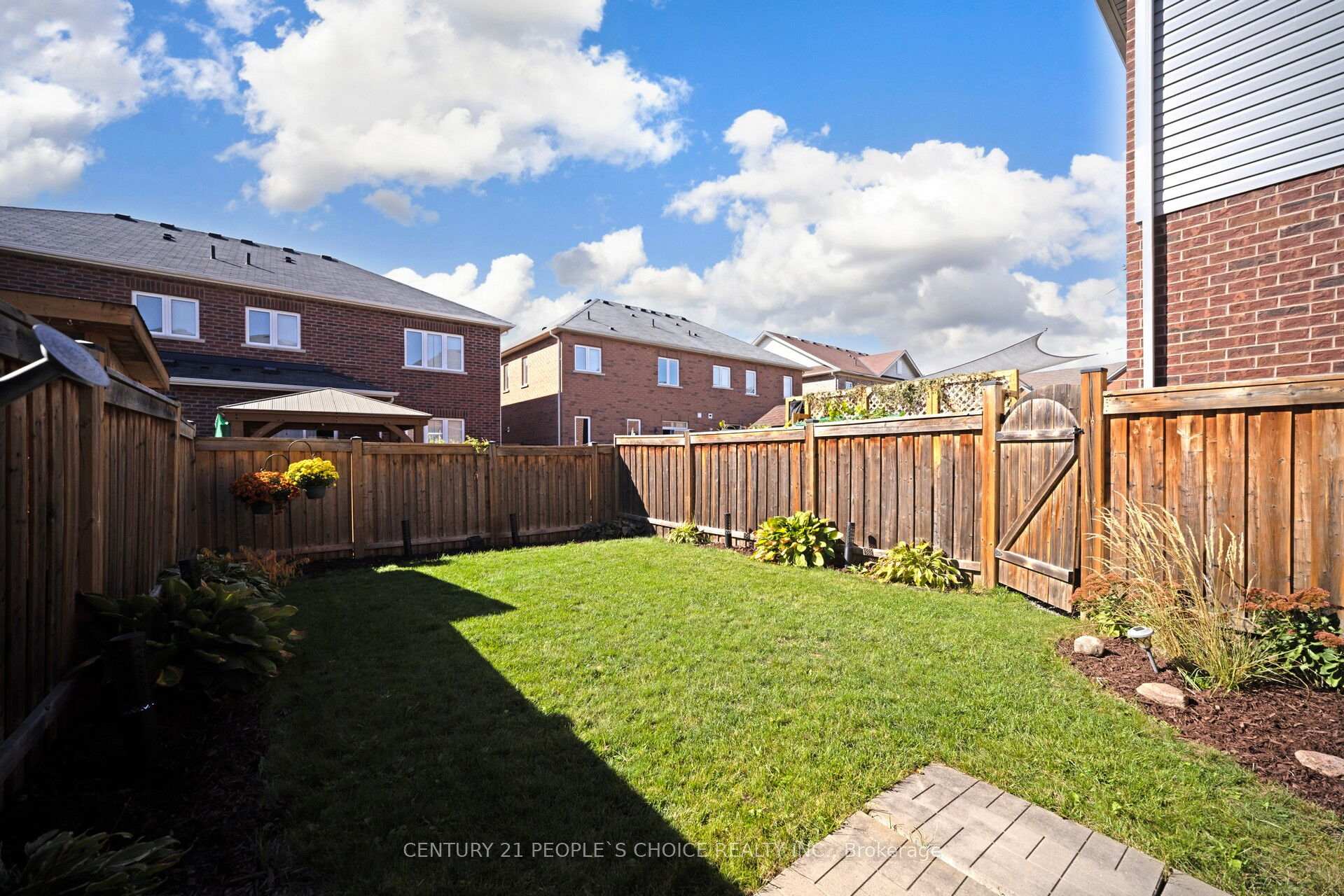 Photo 35 of 116 Kempenfelt Trail, Brampton, Northwest Brampton — HOMEH