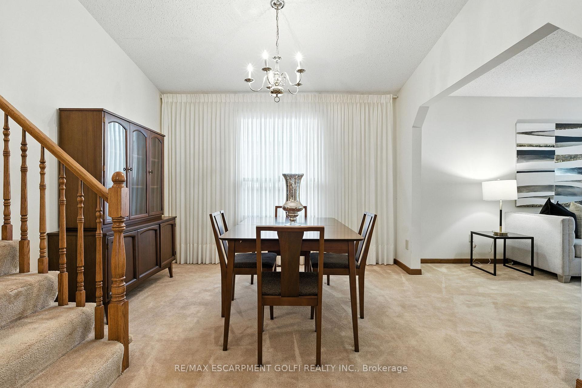 Photo 5 of 24 Ellington Avenue, Hamilton, Stoney Creek — HOMEH