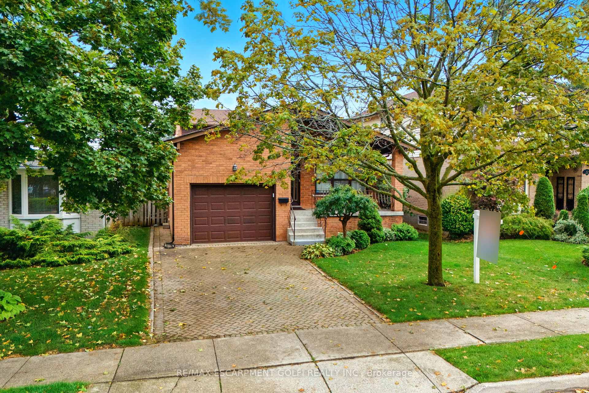 Photo 35 of 24 Ellington Avenue, Hamilton, Stoney Creek — HOMEH