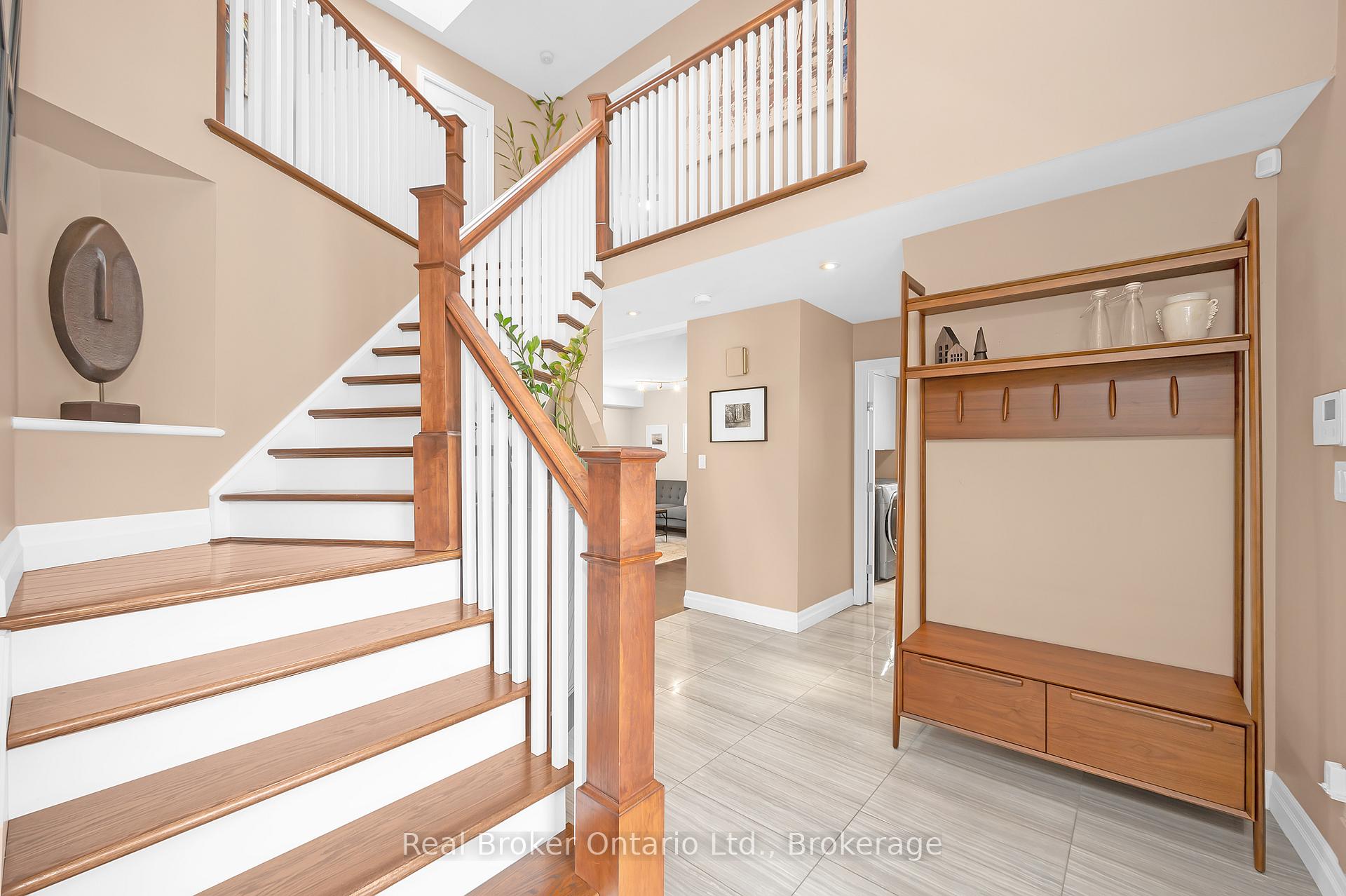 Photo 4 of 2109 Headon Road, Burlington, Headon — HOMEH