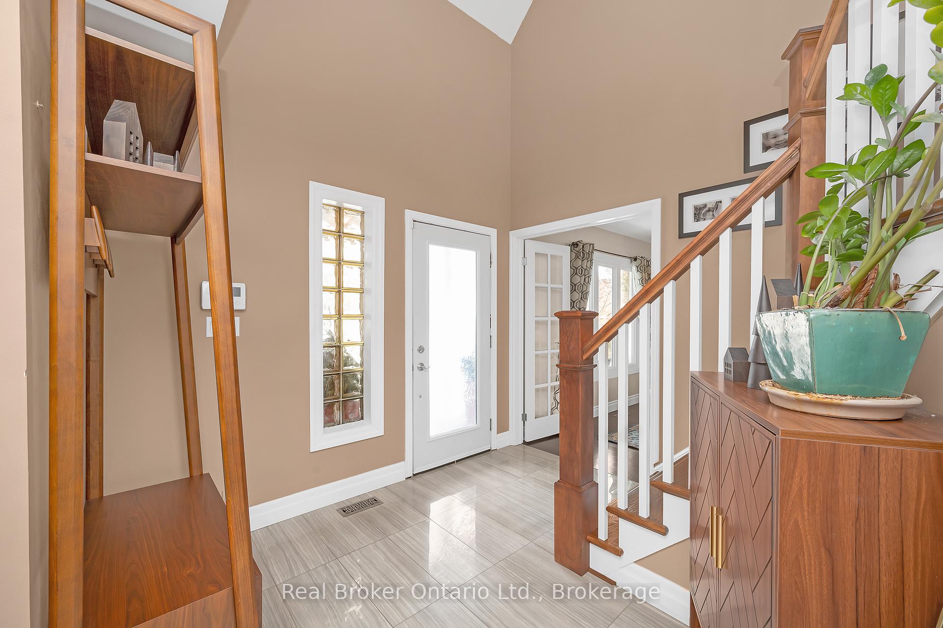 Photo 5 of 2109 Headon Road, Burlington, Headon — HOMEH