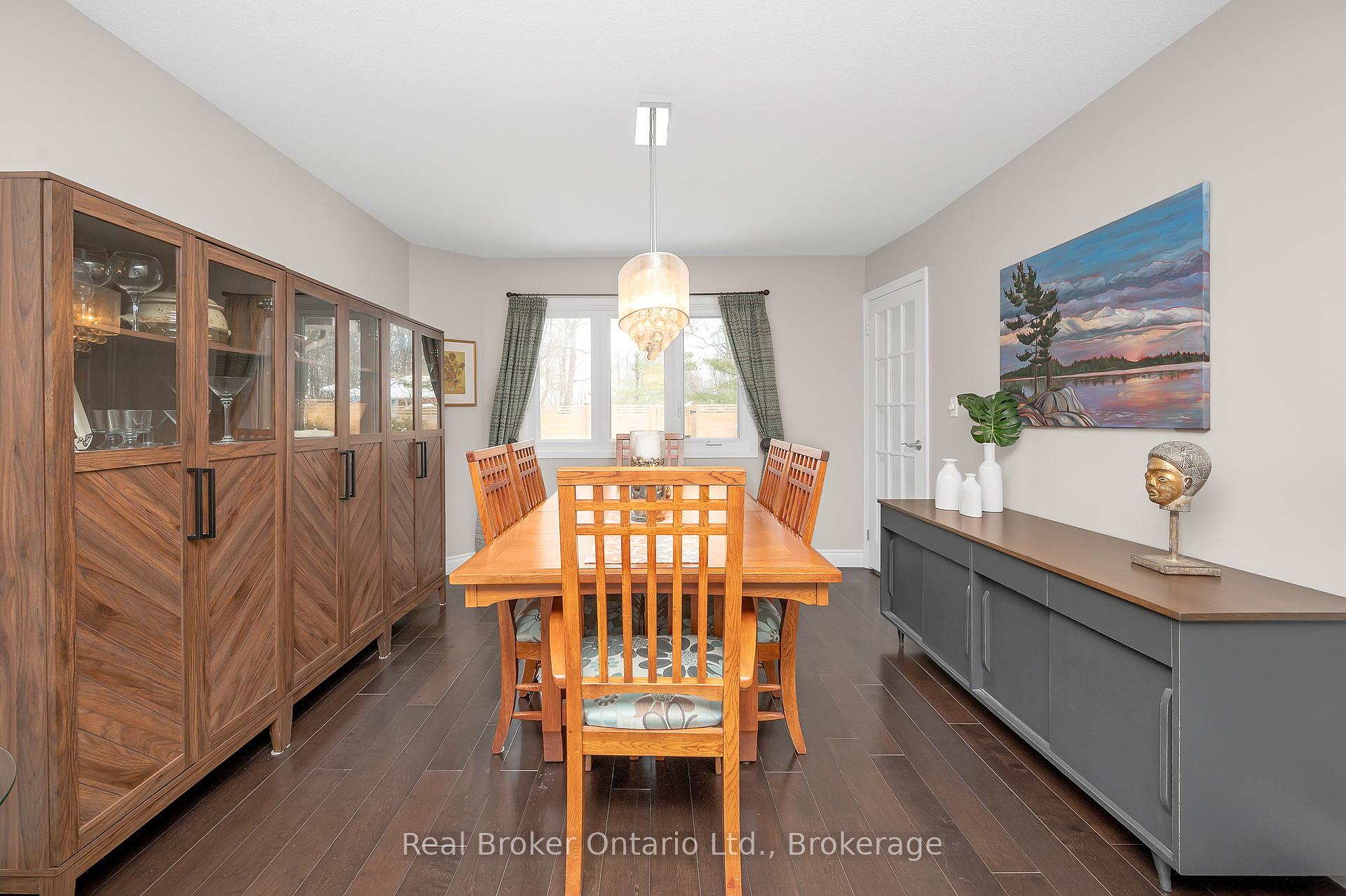 Photo 8 of 2109 Headon Road, Burlington, Headon — HOMEH