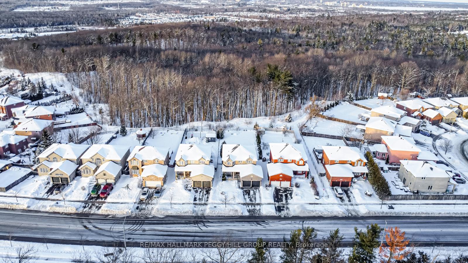 Photo 2 of 312 Mapleton Avenue, Barrie, Ardagh — HOMEH