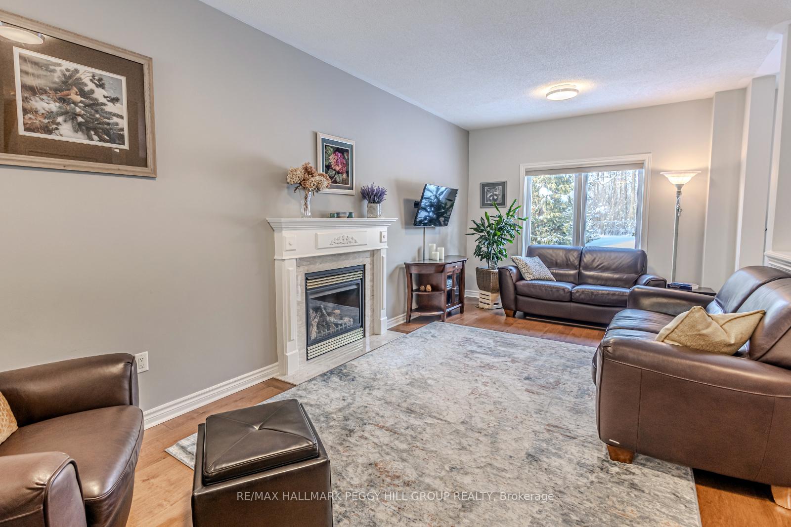 Photo 6 of 312 Mapleton Avenue, Barrie, Ardagh — HOMEH
