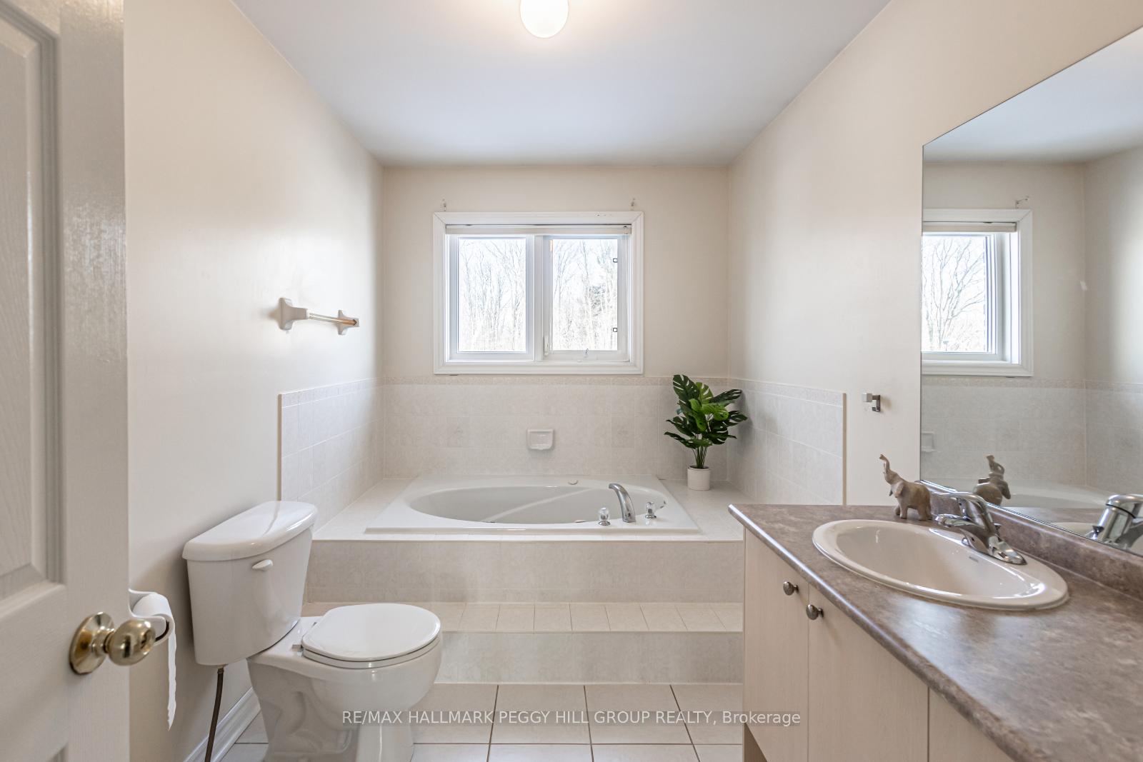 Photo 9 of 312 Mapleton Avenue, Barrie, Ardagh — HOMEH