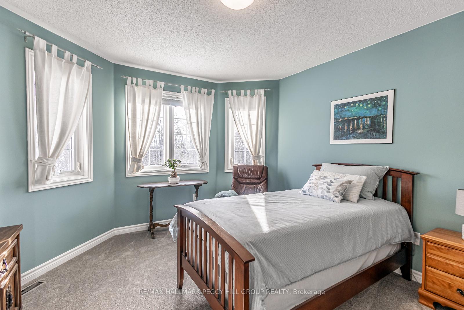 Photo 10 of 312 Mapleton Avenue, Barrie, Ardagh — HOMEH