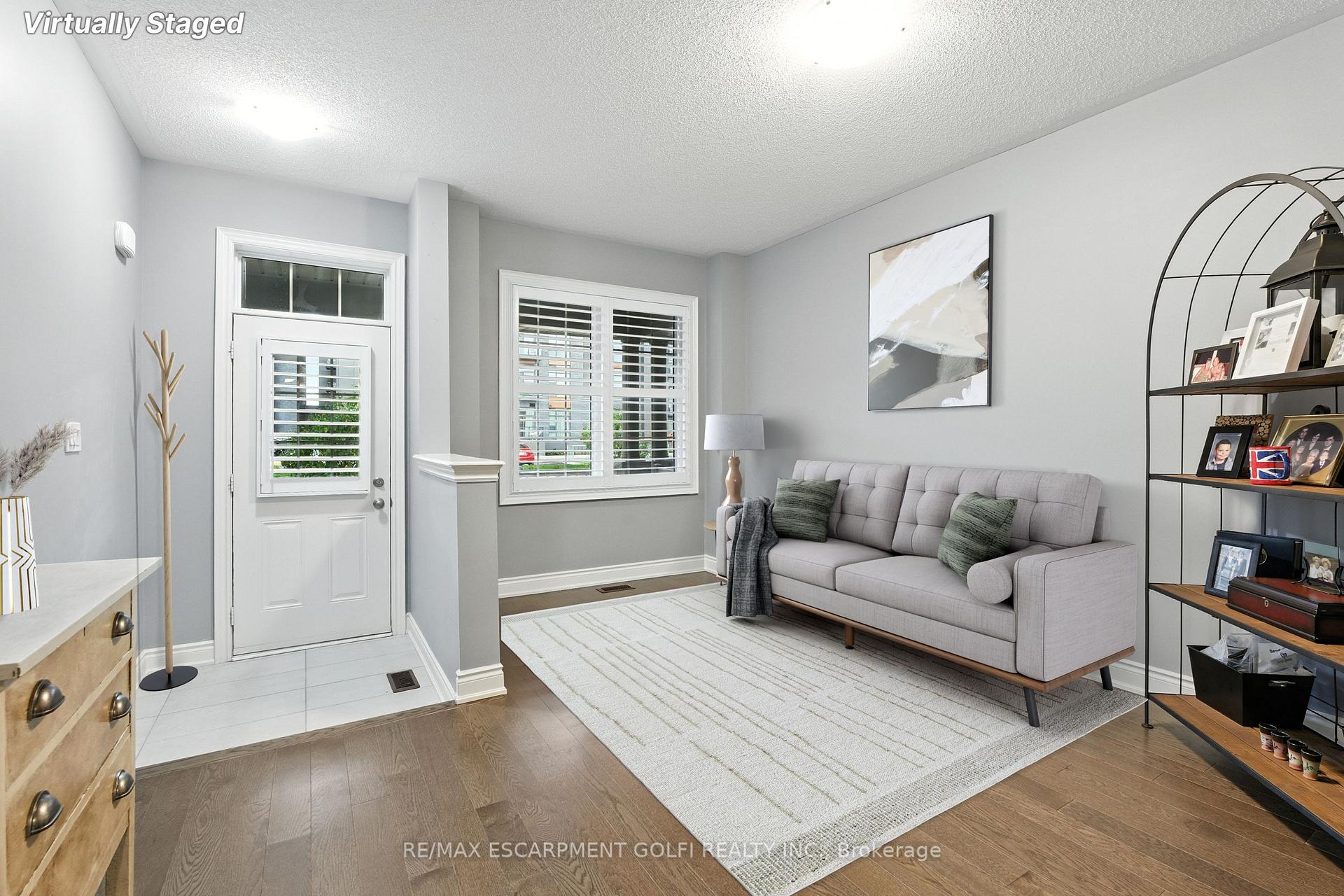 Photo 4 of 29 Riverwalk Drive, Hamilton, Waterdown — HOMEH