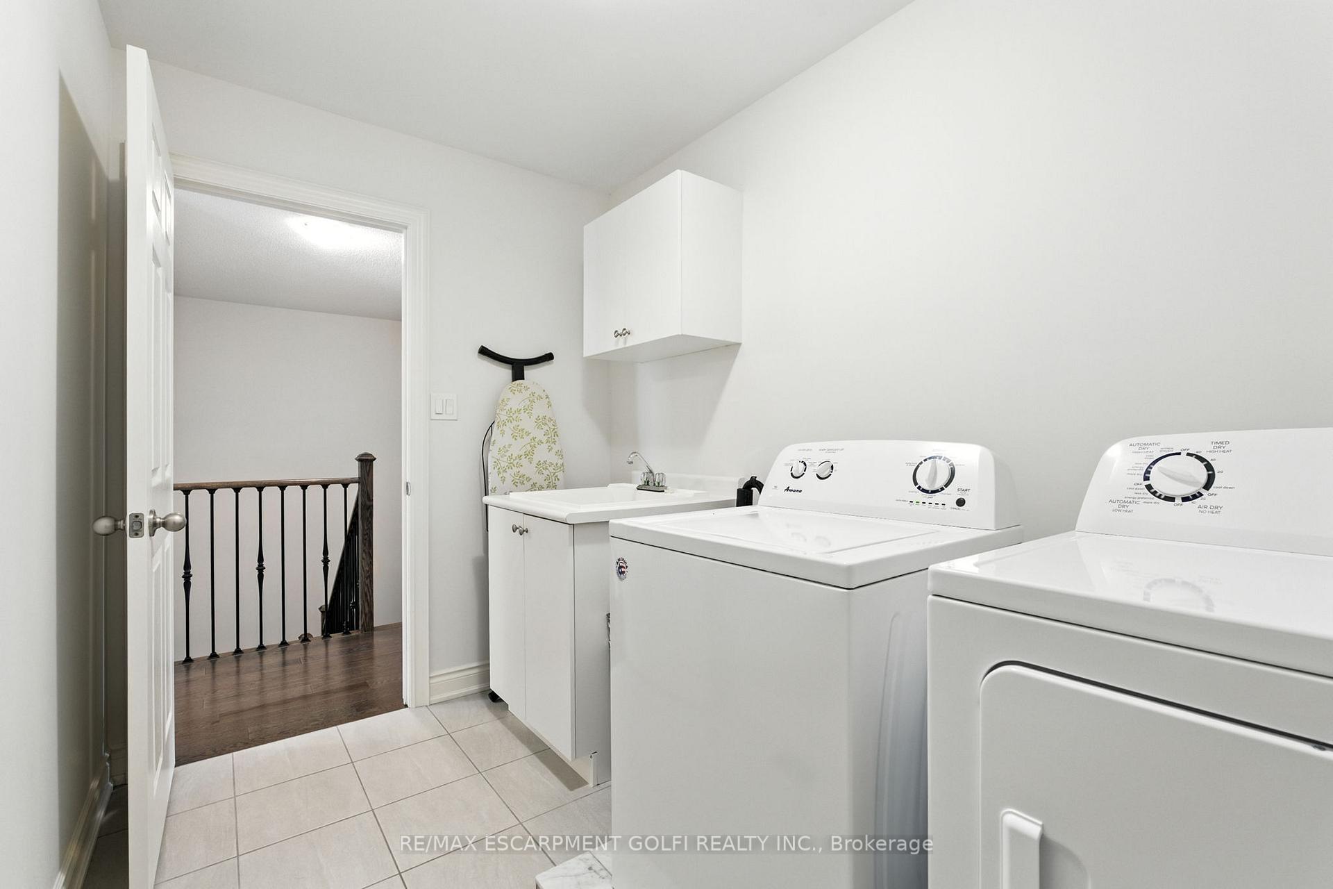 Photo 20 of 29 Riverwalk Drive, Hamilton, Waterdown — HOMEH