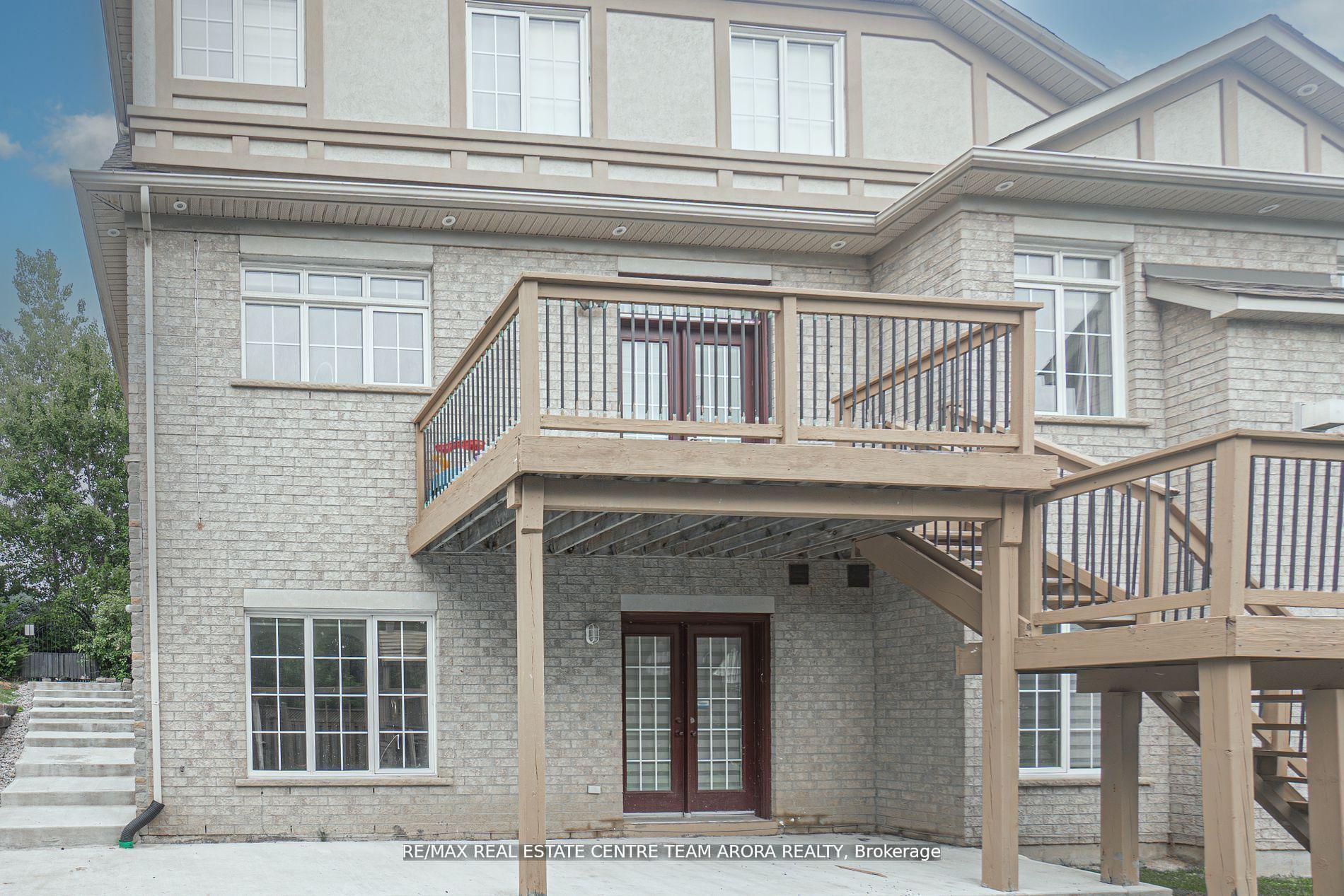 Photo 10 of Unit Bsmt, 2 Links Lane, Brampton, Credit Valley — HOMEH