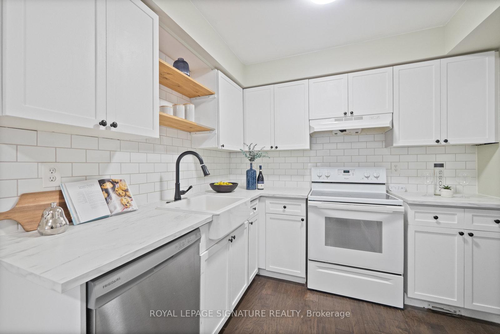 Photo 5 of 1374 Treeland Street, Burlington, Freeman — HOMEH
