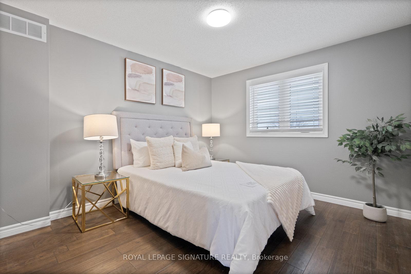 Photo 17 of 1374 Treeland Street, Burlington, Freeman — HOMEH