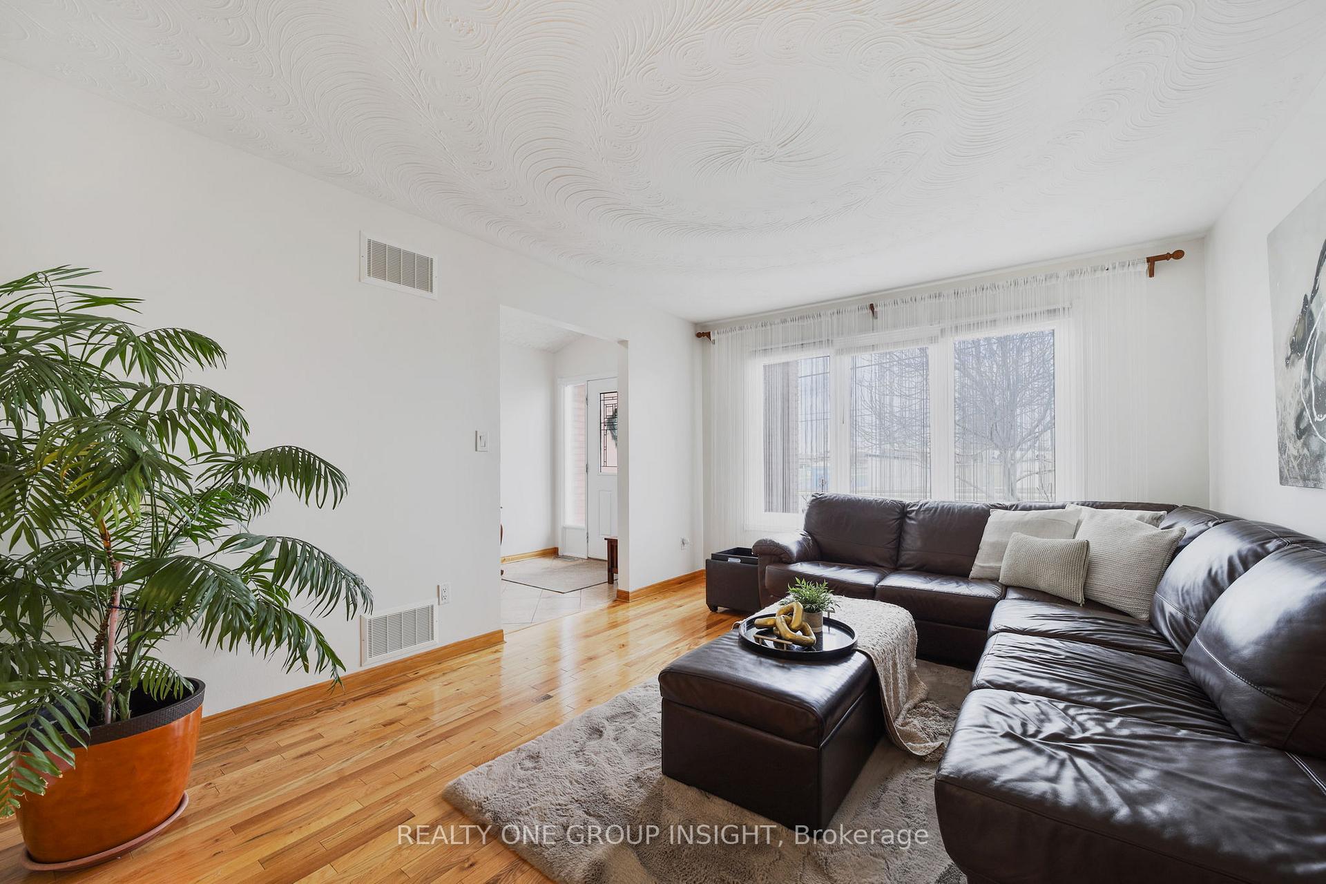 Photo 8 of 215 Dewitt Road, Hamilton, Stoney Creek — HOMEH