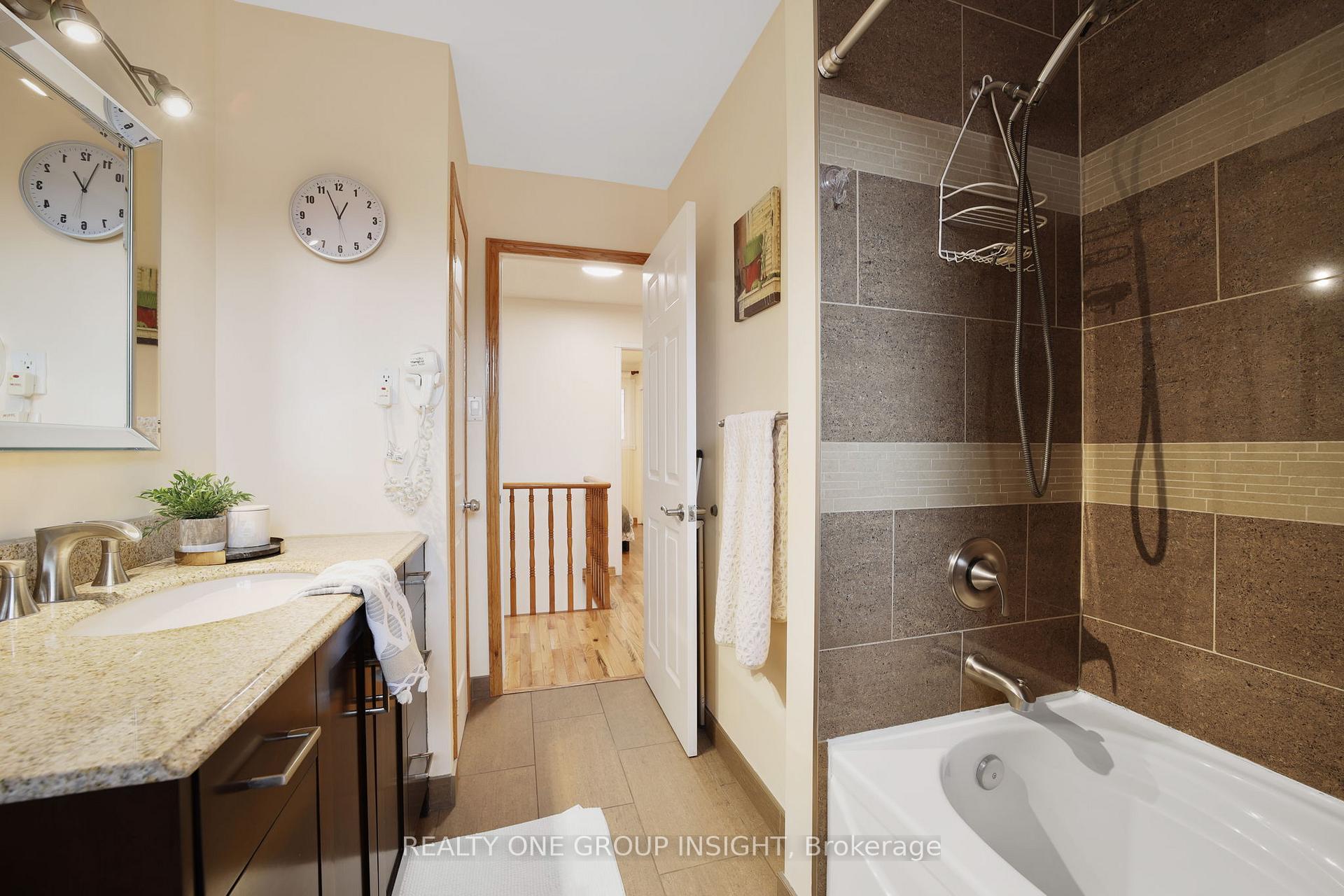 Photo 24 of 215 Dewitt Road, Hamilton, Stoney Creek — HOMEH
