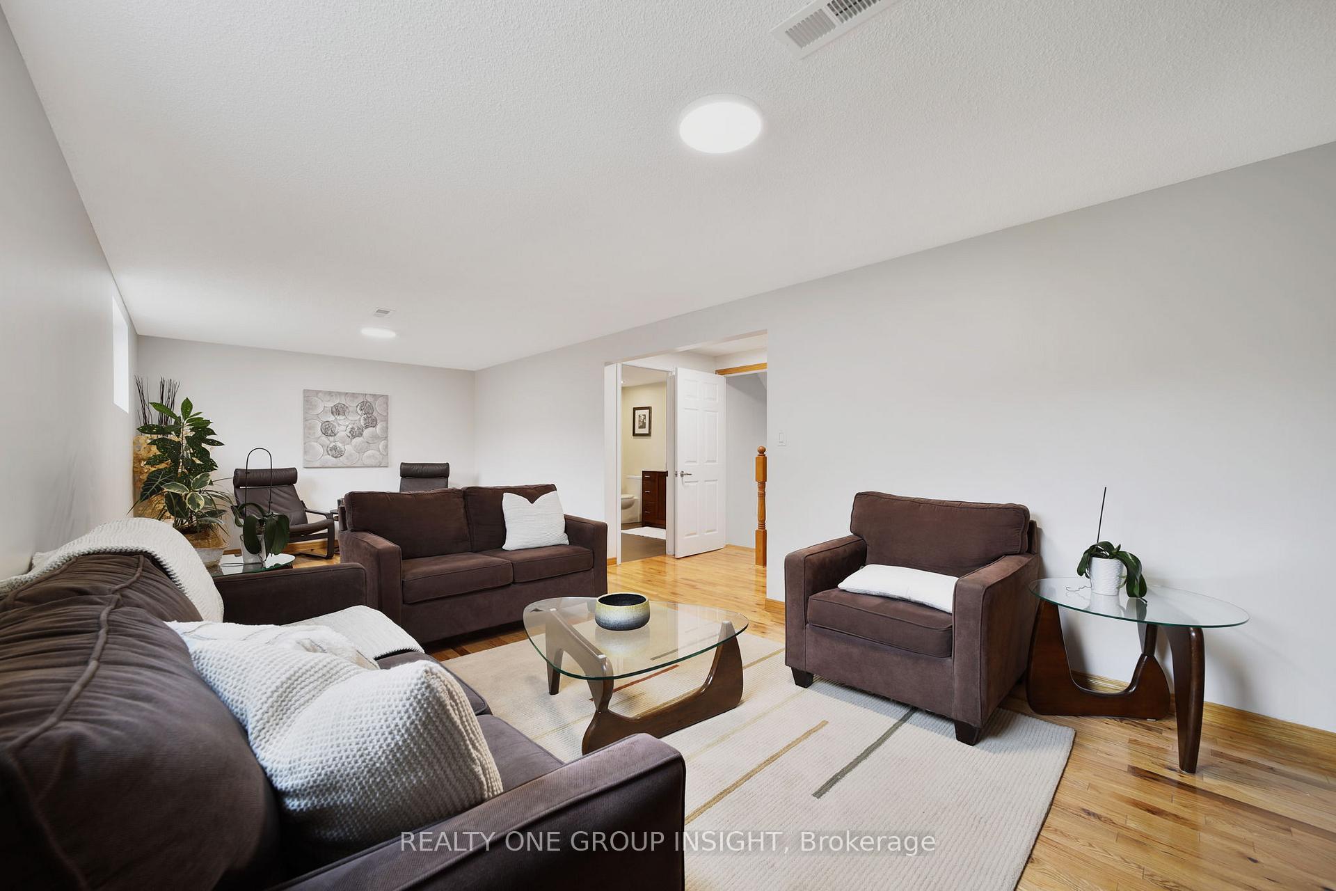 Photo 26 of 215 Dewitt Road, Hamilton, Stoney Creek — HOMEH