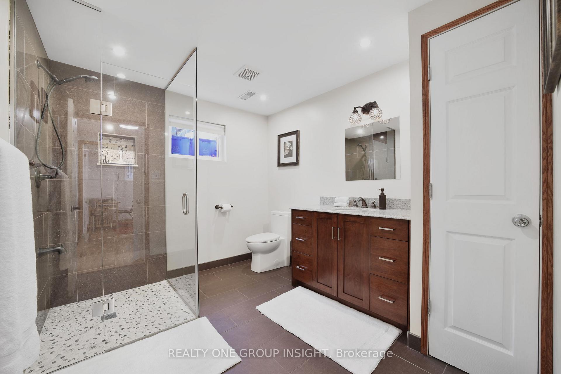 Photo 34 of 215 Dewitt Road, Hamilton, Stoney Creek — HOMEH