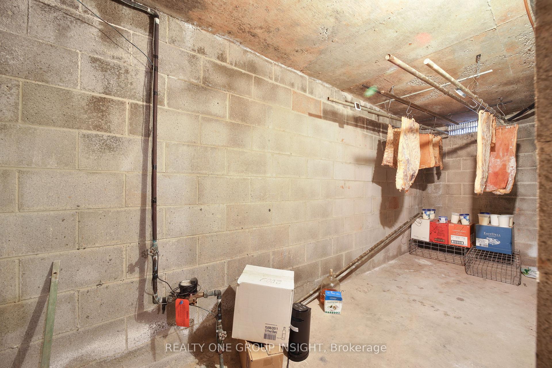 Photo 36 of 215 Dewitt Road, Hamilton, Stoney Creek — HOMEH