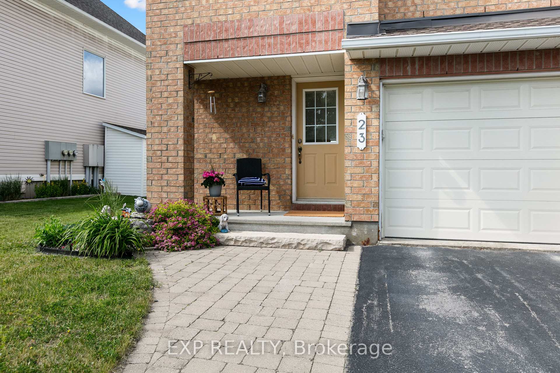 Photo 6 of 23 Southpointe Avenue, Ottawa, Barrhaven - Longfields — HOMEH