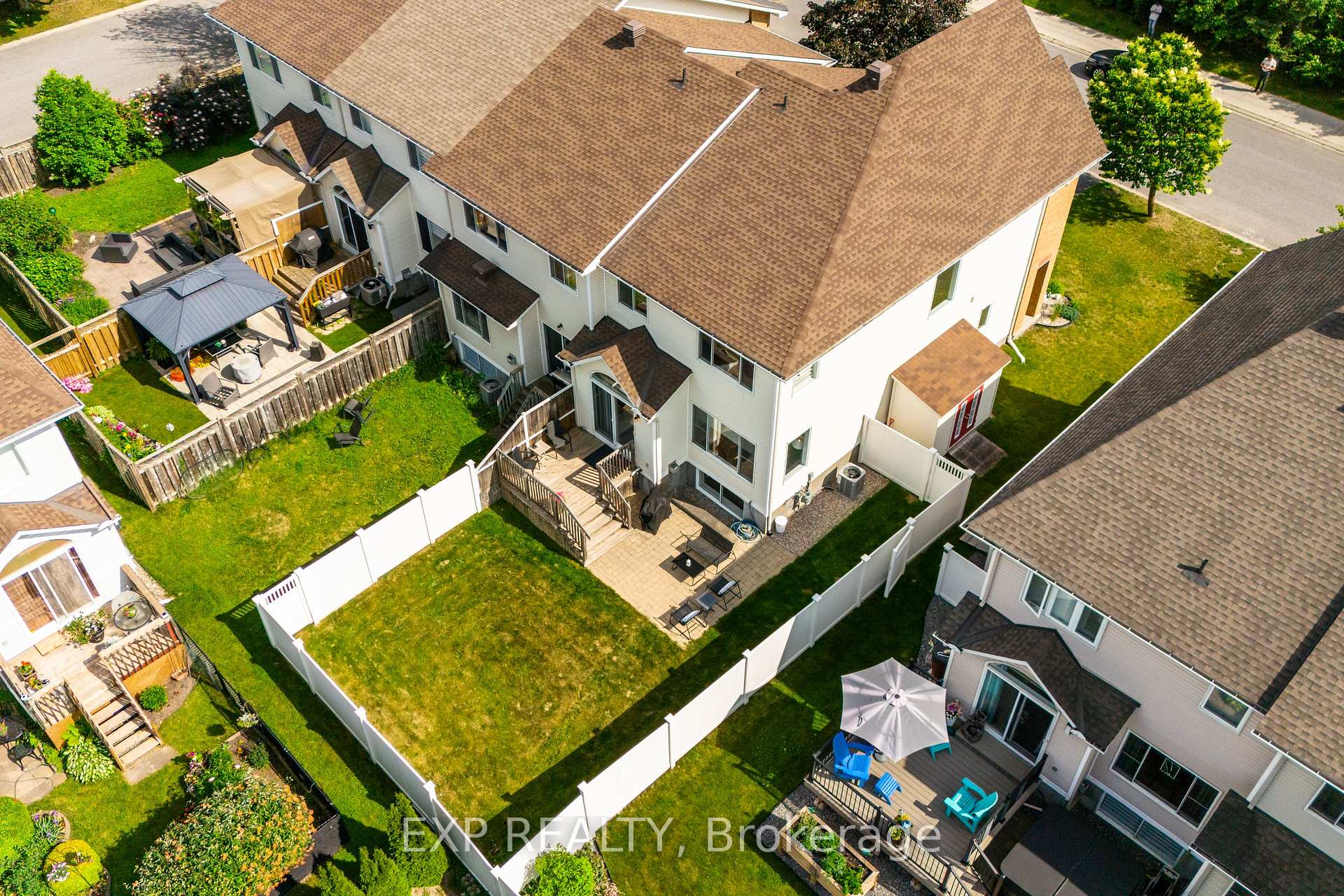 Photo 4 of 23 Southpointe Avenue, Ottawa, Barrhaven - Longfields — HOMEH