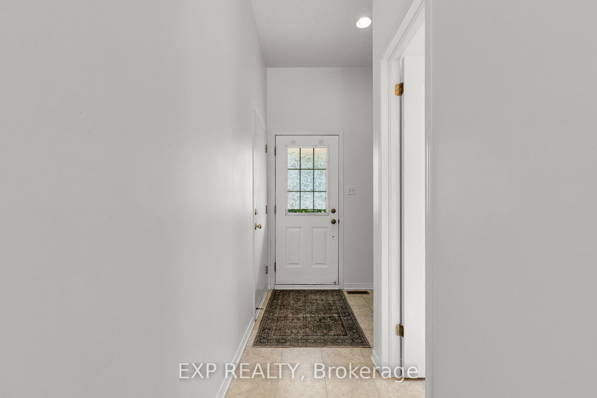 Photo 5 of 23 Southpointe Avenue, Ottawa, Barrhaven - Longfields — HOMEH